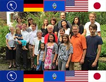 Familie Rauchholz – aus den Augen, aber nicht aus dem Sinn Familie Rauchholz – aus den Augen, aber nicht aus dem Sinn